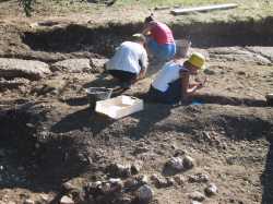 ingrandisci Campo Scuola Archeologico